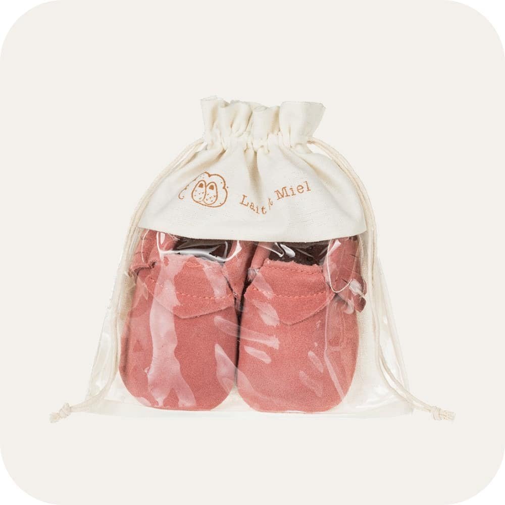 Mokassin-Babyhausschuhe aus korallenfarbenem Wildleder