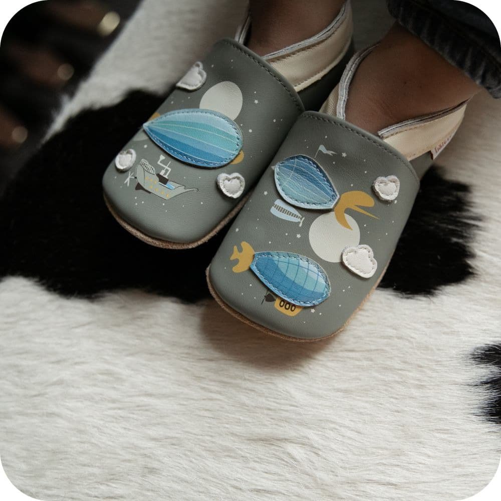 Zeppelin-Babyhausschuhe aus weichem Leder